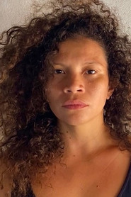 Photo of Margot Leitão as Raposa