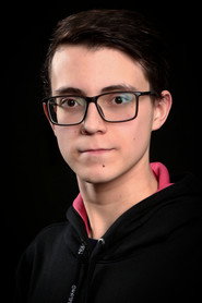 Photo of Pedro Linhares as Delivery man