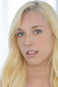 Photo of Roxy Nicole