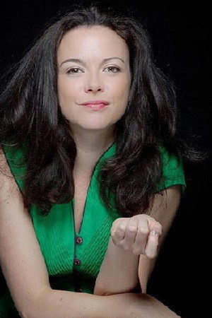 Photo of Mary Kate Schellhardt from the Latest Netflix gallery