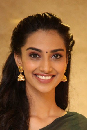 Meenakshi Chaudhary photo