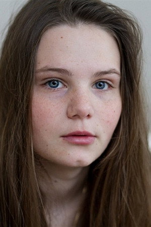 Photo of Zoé Héran from the Latest Netflix gallery