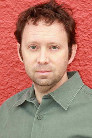 Photo of Oliver Robins from the Latest Netflix gallery