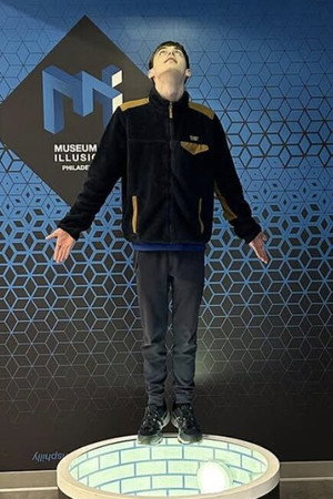 Photo of Bill Gibb from the Latest Netflix gallery