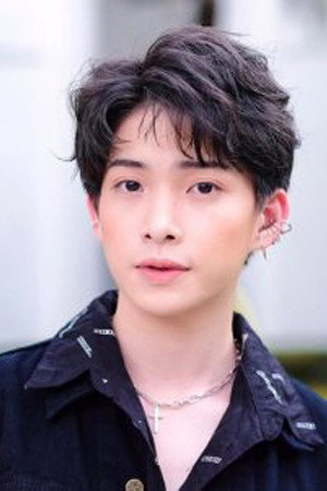 Tai Thanaphat Khajornchaikul photo