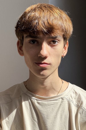 Photo of Alberto Montull from the Latest Netflix gallery