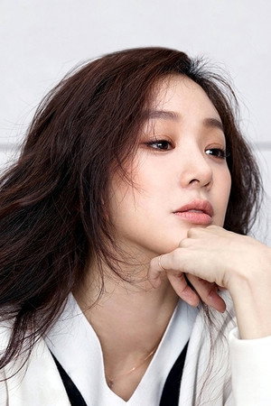 Jung Ryeo-won photo