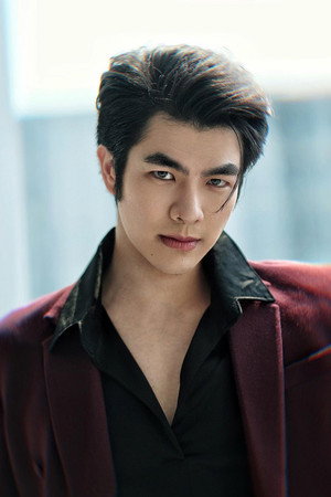 Phakphum Romsaithong photo