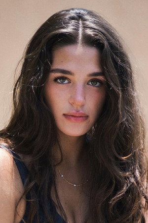 Photo of Sydney Malakeh from the Latest Netflix gallery