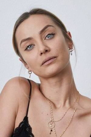 Photo of Zoé van Weert from the Latest Netflix gallery