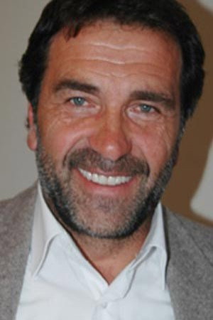 Photo of Ümit Acar from the Latest Netflix gallery