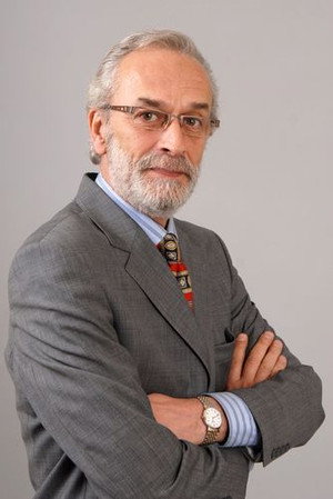 Photo of Demir Parscan from the Latest Netflix gallery