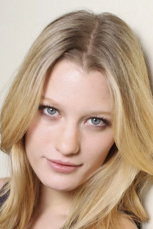 Ashley Hinshaw photo