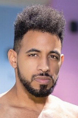 Photo of Rodrigo Amor from the Latest Netflix gallery