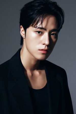 Photo of Kim Ye-chan from the Latest Netflix gallery