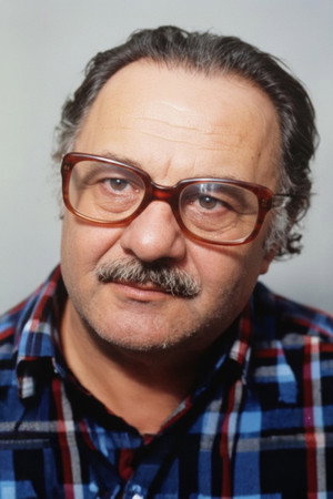 Photo of Suavi Sualp from the Latest Netflix gallery