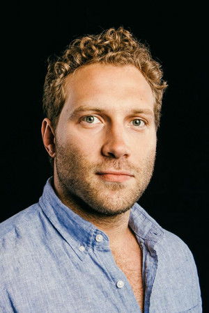 Jai Courtney photo