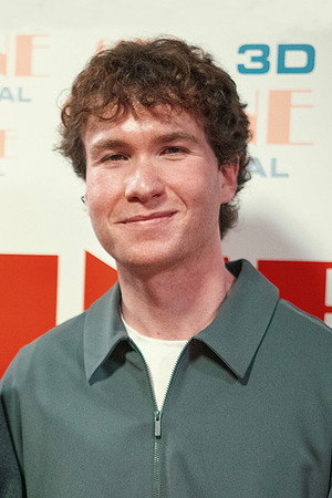 Photo of Alex Comas from the Latest Netflix gallery