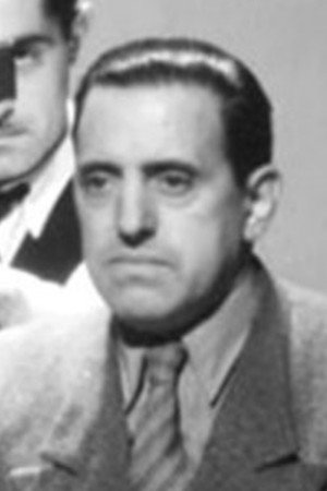 Photo of Manuel Romero from the Latest Netflix gallery