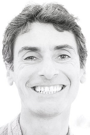 Photo of Marcelo Pozzi from the Latest Netflix gallery