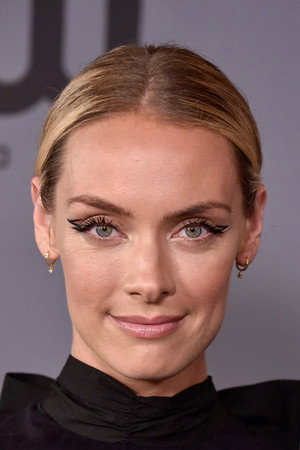 Rachel Skarsten photo