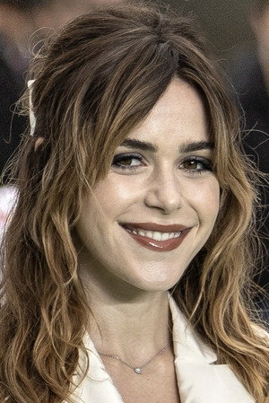 Photo of Kiernan Shipka from the Latest Netflix gallery