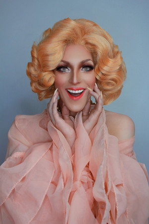 Photo of Gisèle Lullaby from the Latest Netflix gallery