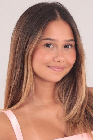 Nathália Costa photo