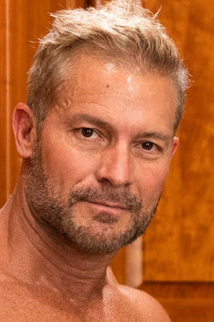 Photo of Greg Dixxon from the Latest Netflix gallery