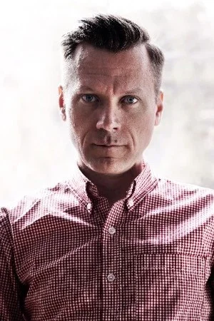 Photo of Tony Elliott from the Latest Netflix gallery
