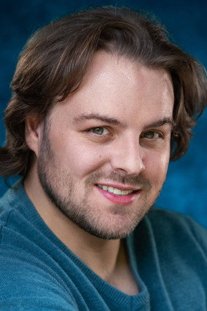 Photo of Dan Holloway from the Latest Netflix gallery