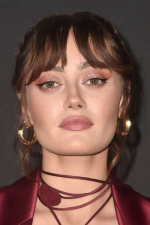 Ella Purnell photo