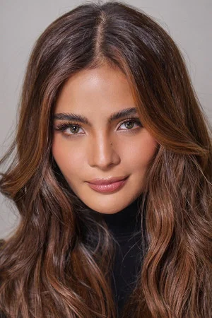 Photo of Lovi Poe from the Latest Netflix gallery