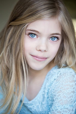 Photo of Elle McKinnon from the Latest Netflix gallery