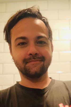 Photo of Pedro Tavares from the Latest Netflix gallery