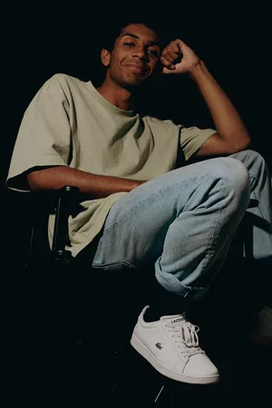 Photo of Theo Shakes from the Latest Netflix gallery