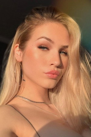 Photo of Sky Bri from the Latest Netflix gallery