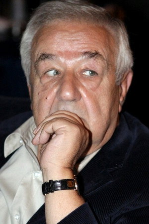 Photo of Paul Rassam from the Latest Netflix gallery
