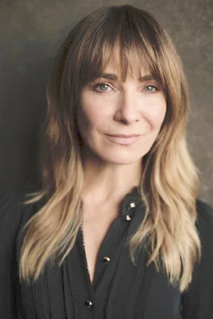 Photo of Nia Roberts from the Latest Netflix gallery