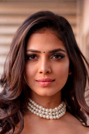 Malavika Mohanan photo