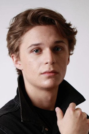 Photo of Parker Queenan from the Latest Netflix gallery