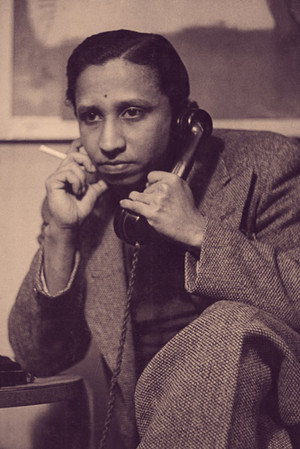 Lester James Peries photo