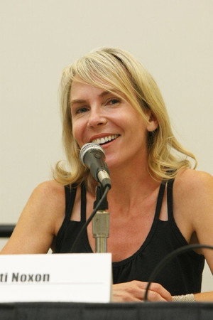 Marti Noxon photo