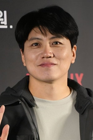 Photo of Kim Hak-min from the Latest Netflix gallery