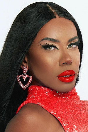 Photo of Bianca DellaFancy from the Latest Netflix gallery