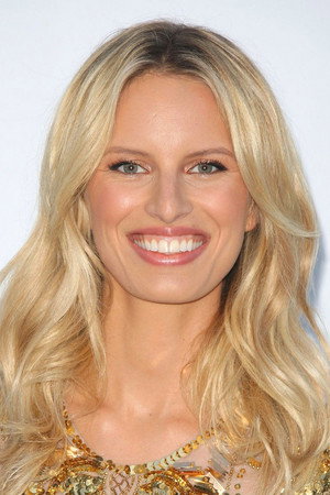Photo of Karolína Kurková from the Latest Netflix gallery