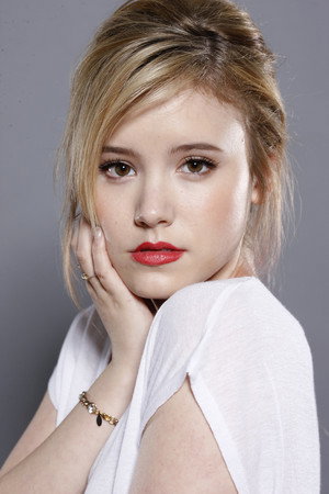 Taylor Spreitler photo