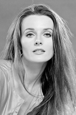 Photo of Celeste Yarnall from the Latest Netflix gallery