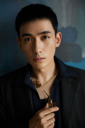 Zhu Yilong photo