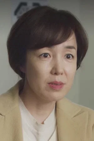 Photo of Lee Jeong-in from the Latest Netflix gallery